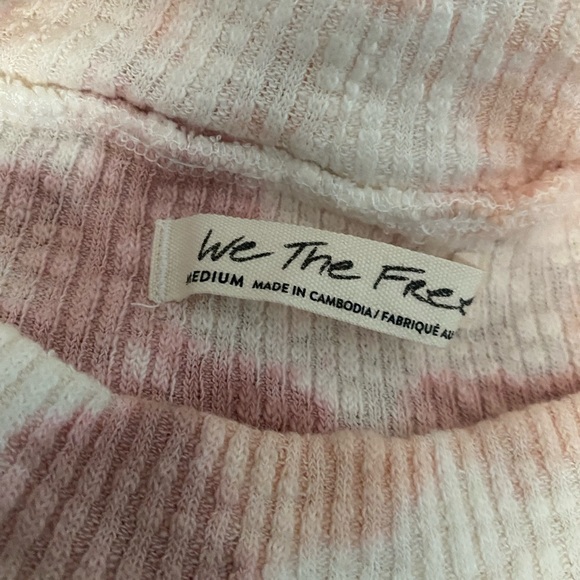 We the Free Free People Swirl Tee Tie Dye Mock Neck Rib Thermal Top | medium - Picture 5 of 7